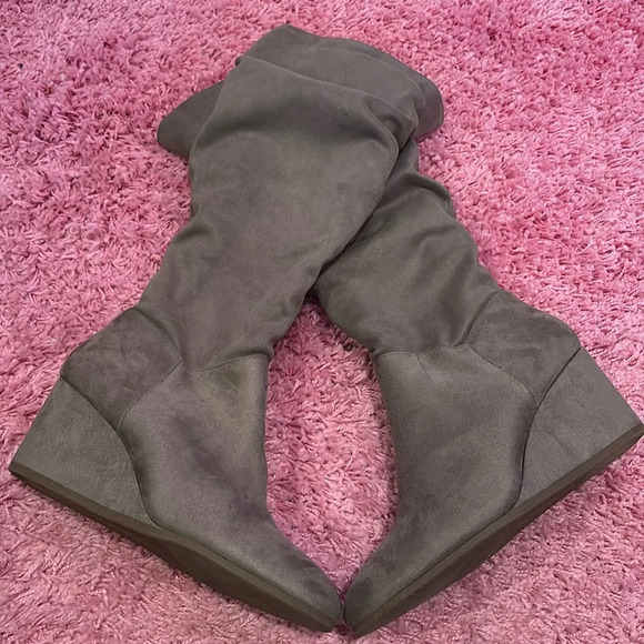 Kelly & Katie Maverique Wedge Knee High Boots - Picture 1 of 6